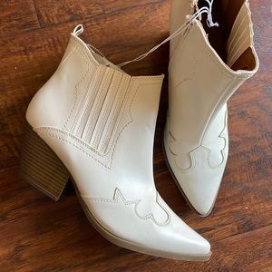 Off White: Western Booties